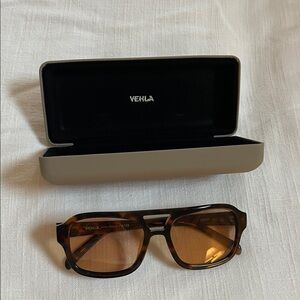 VEHLA Brown Tortoise Sunglasses with Case